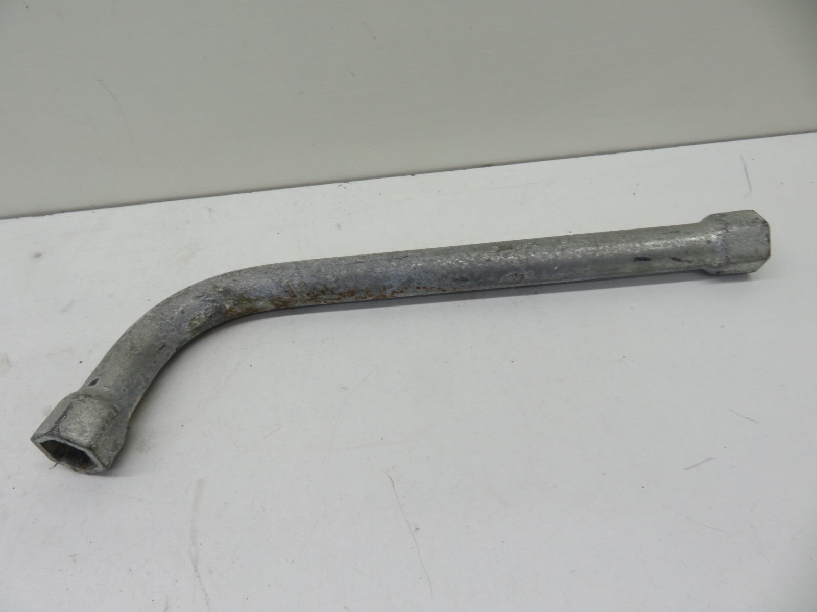 PEUGEOT BIPPER WHEEL NUT BRACE BAR 2008-2015 1721-9