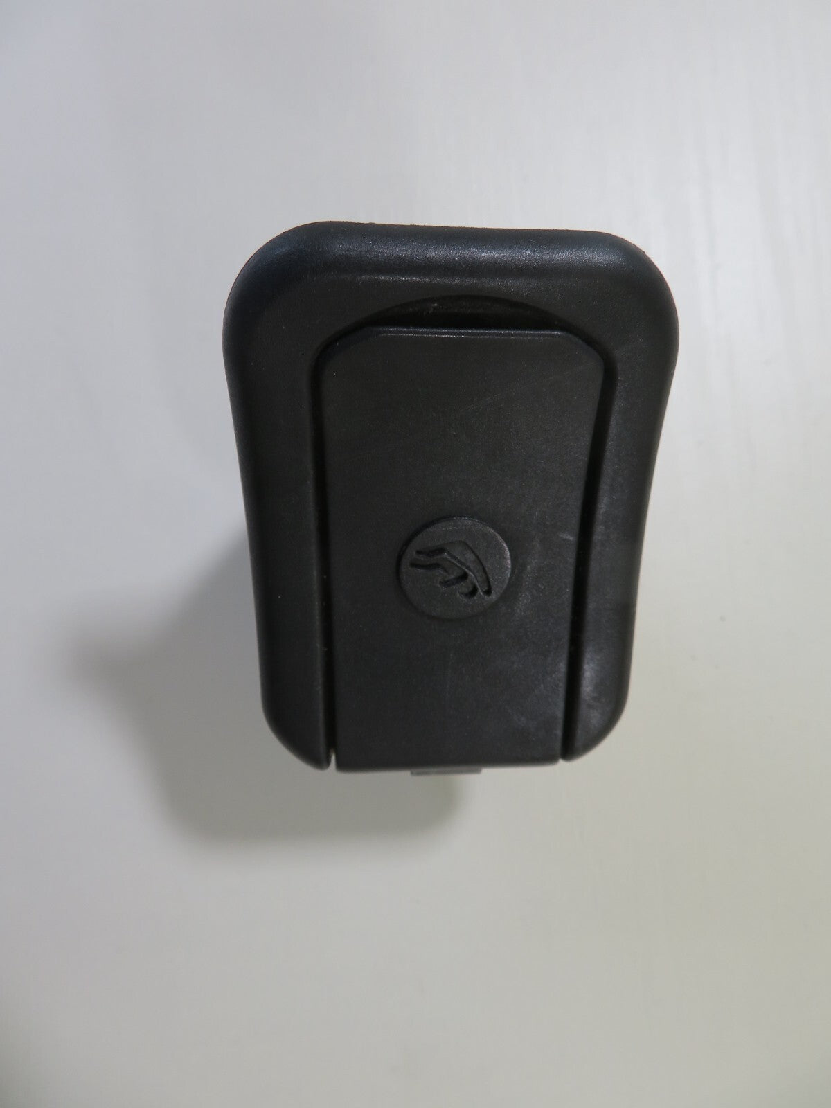 BMW MINI COOPER R50 R52 REAR SEAT ISOFIX COVER TRIM 7043173 2001-2006 1325-24