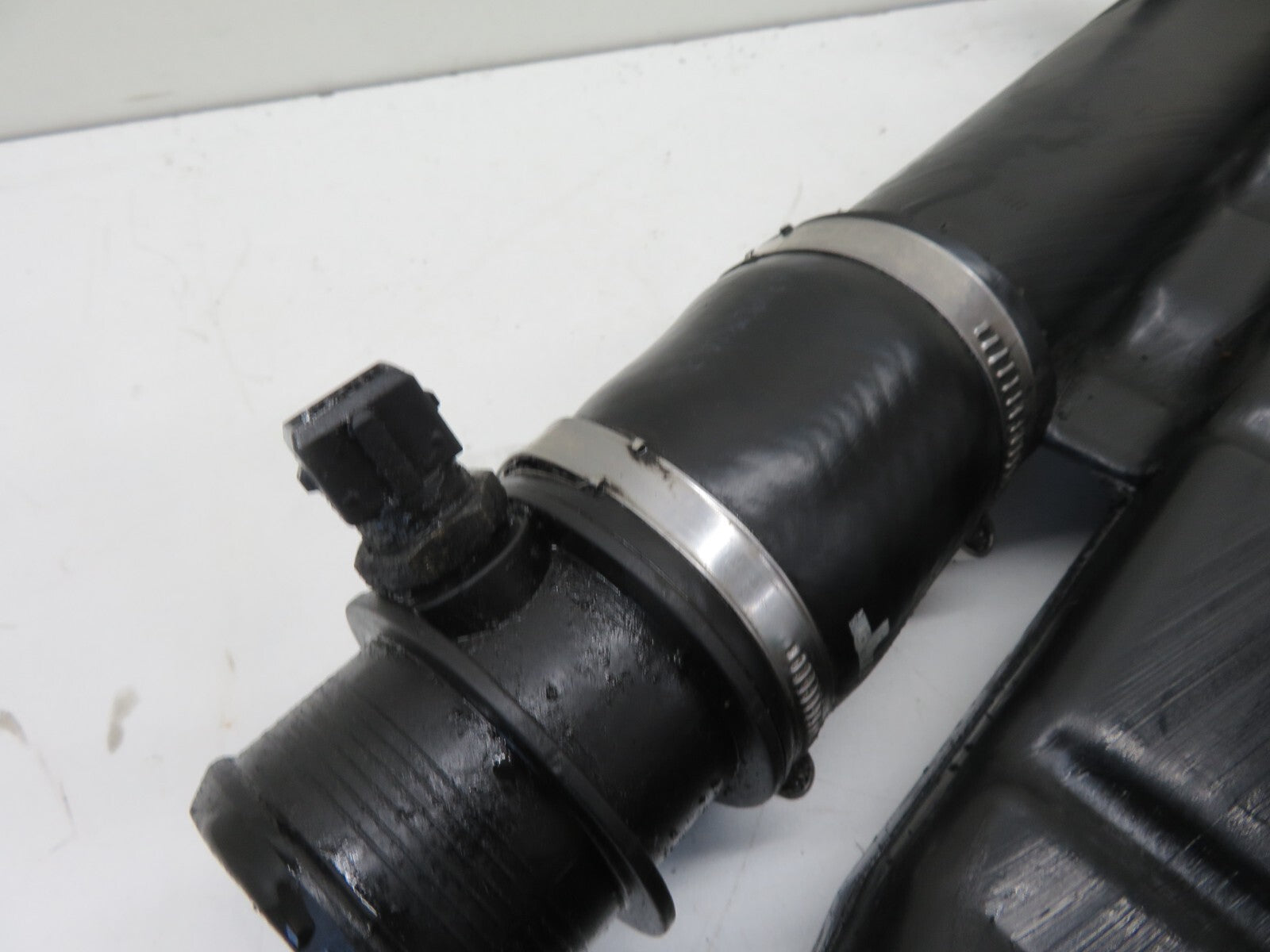 LAND ROVER FREELANDER 1 DIESEL AIR INTAKE PIPE 1997-2006