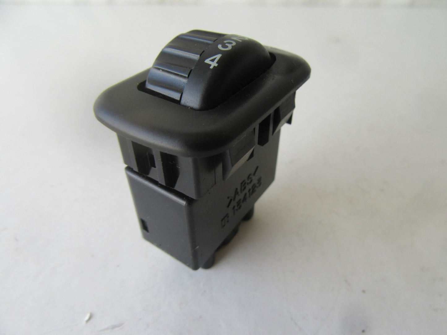 DAIHATSU YRV HEADLIGHT LEVEL SWITCH 134123 2000-2005 HW03