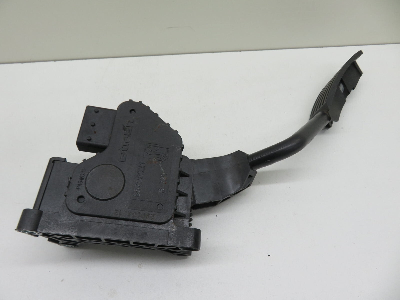 VAUXHALL CORSA D THROTTLE PEDAL 55702021 2006-2010 1700-2