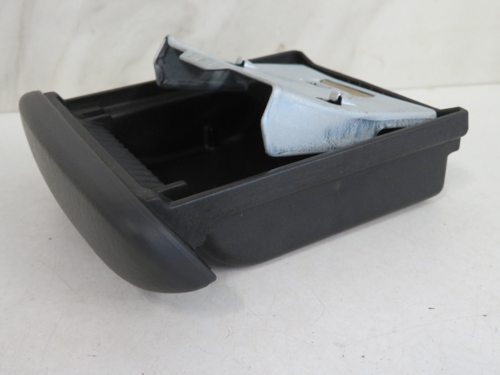 TOYOTA YARIS MK1 ASHTRAY 74102-0D010 1999-2005 AM1355-4
