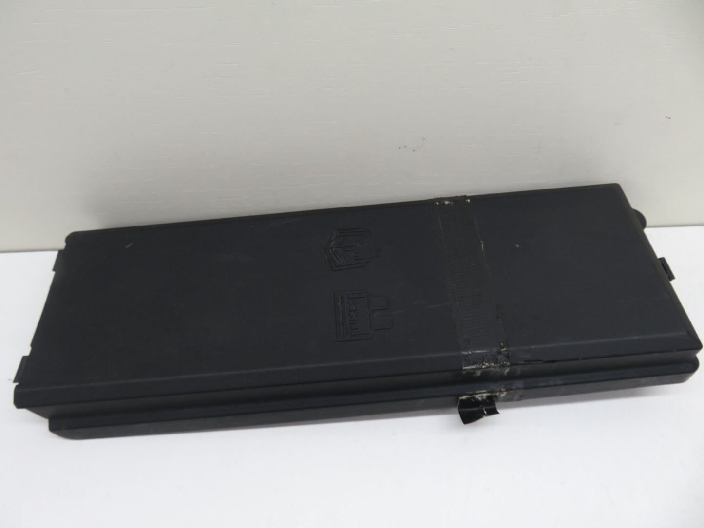 LAND ROVER DISCOVERY 3 ENGINE BAY FUSE BOX COVER 2005-2009 1212-15