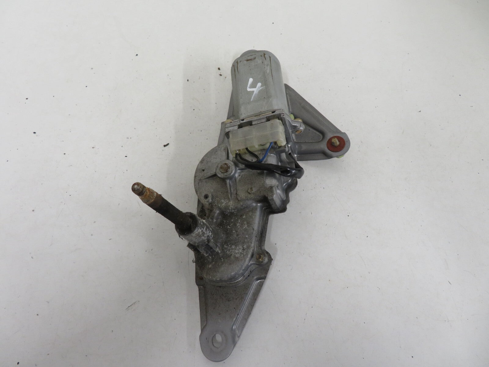 DAIHATSU CHARADE REAR WIPER MOTOR 85130-B2020 2003-2006 1424-4