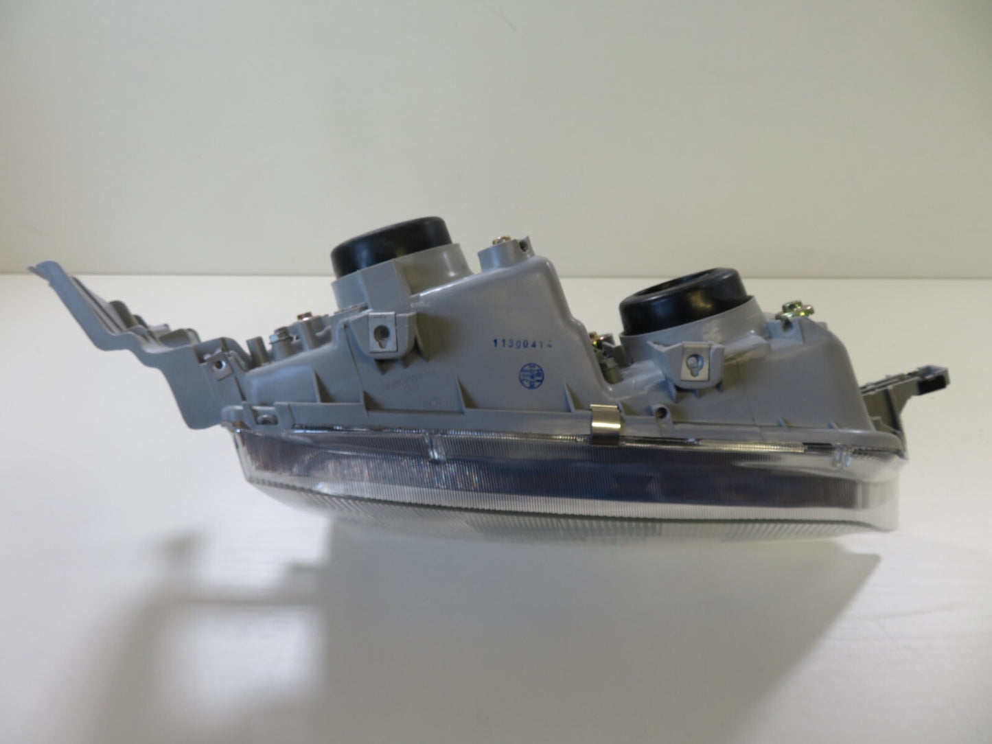 OS DRIVER RH HEADLIGHT TYC 20-3142-05-2B FITS HONDA ACCORD 1992-1995 #LSM