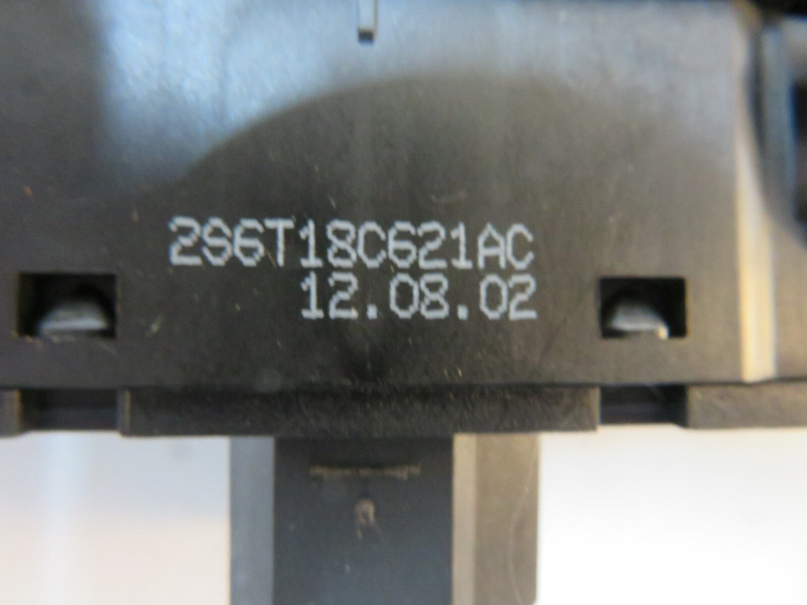 FORD FIESTA MK6 PRE FACELIFT WINDOW DEMIST SWITCH 2S6T-18C621-AC 2002-2007 