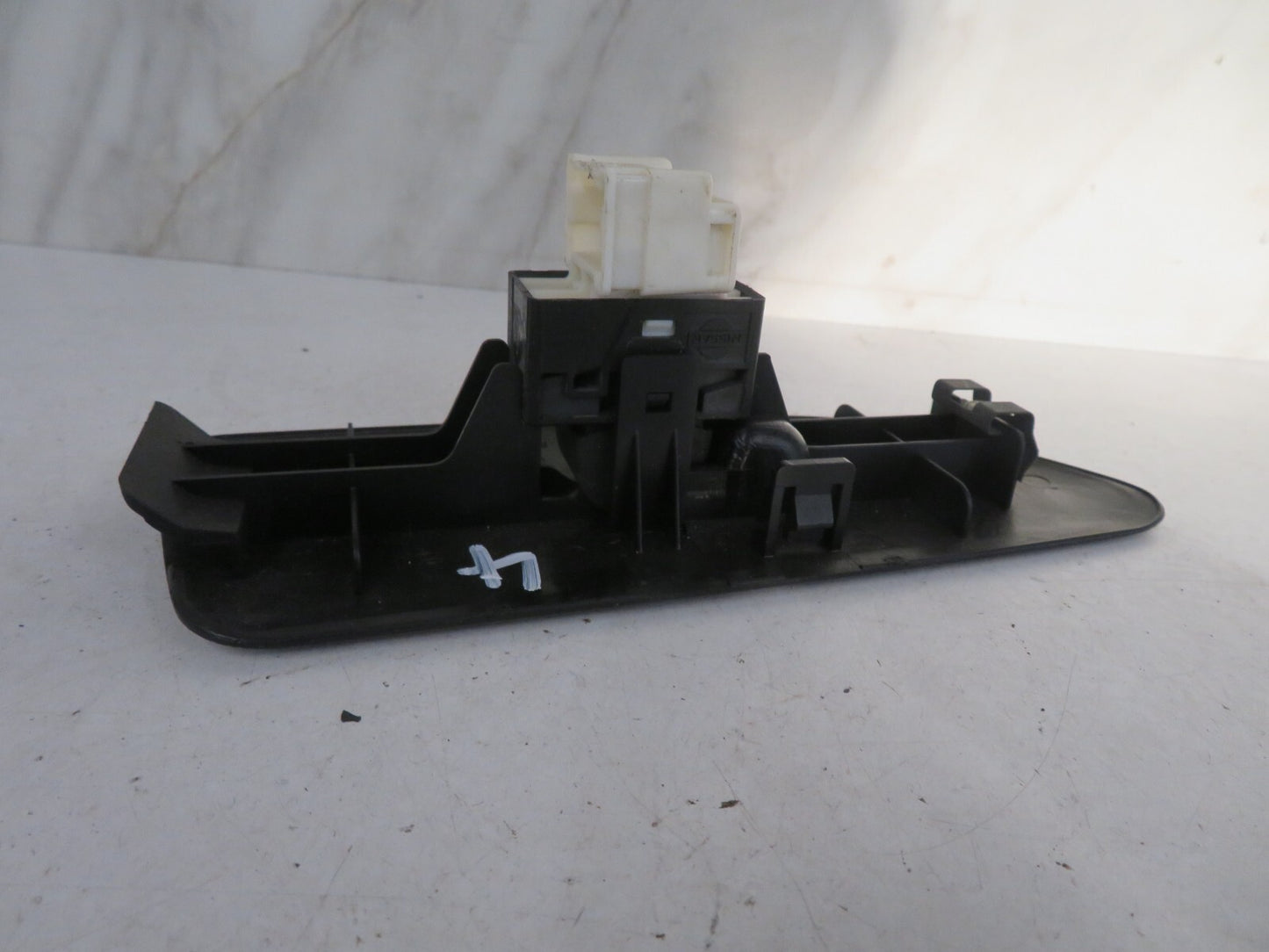 NISSAN ALMERA NS PASSENGER WINDOW SWITCHES 1998-2000 1624-4