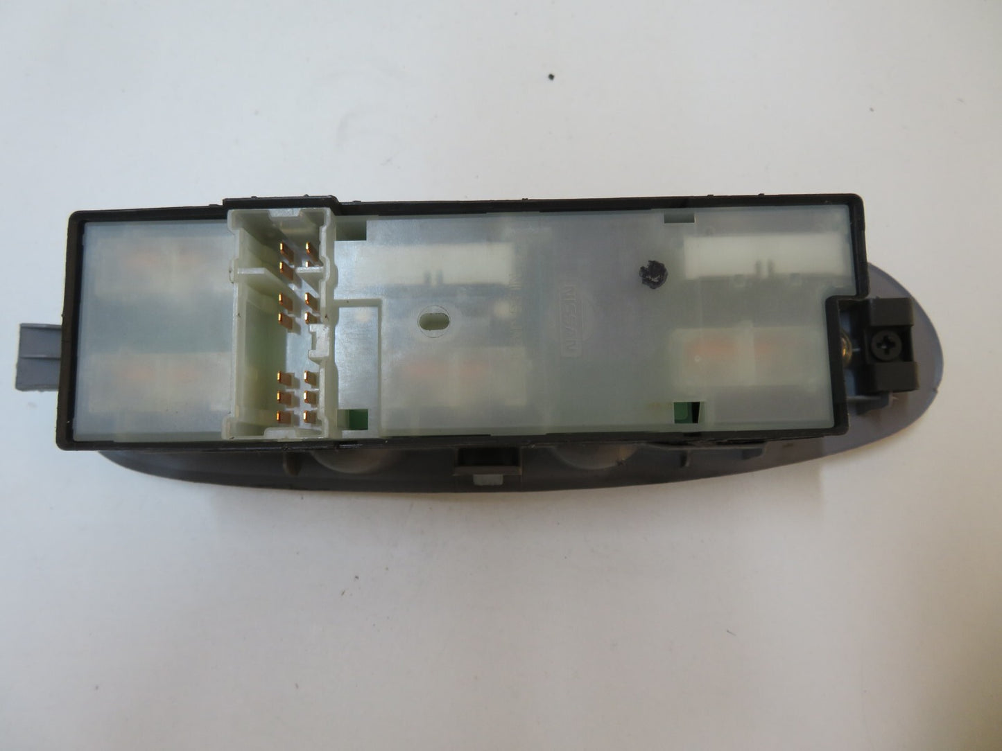 NISSAN ALMERA TINO OS DRIVER WINDOW SWITCH 2000-2006 B7