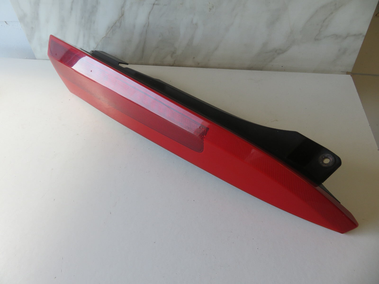 VOLVO XC90 OS DRIVER REAR TAIL LIGHT 2002-2006