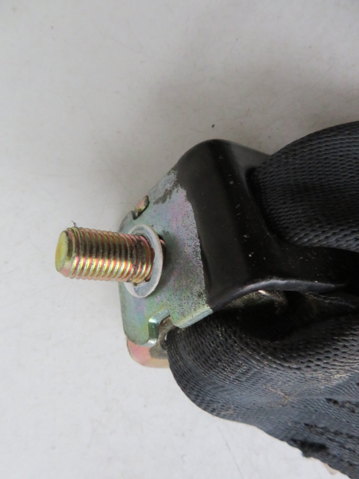 SUBARU IMPREZA WRX STI REAR MIDDLE SEAT BELT AND BUCKLE 2000-2003 A1429-5