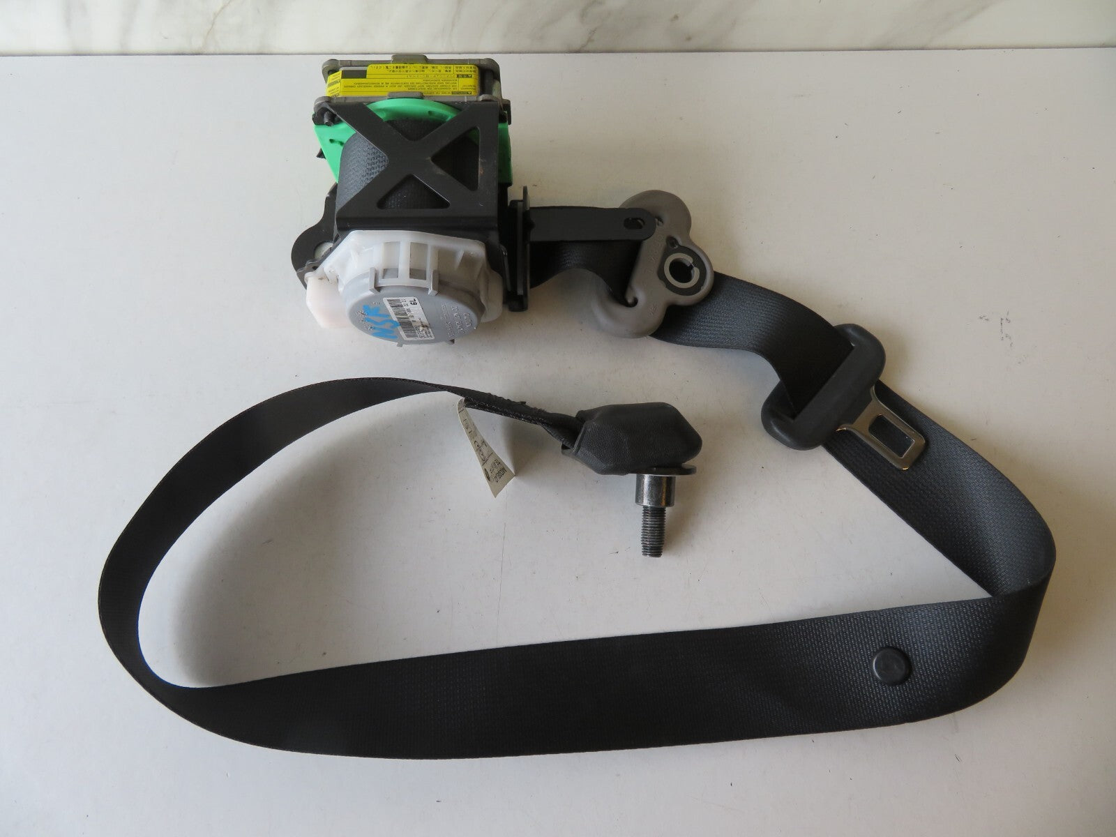 TOYOTA YARIS MK2 NSF PASSENGER SEAT BELT 3DR 73220-0D160 2006-2011 AMS1159