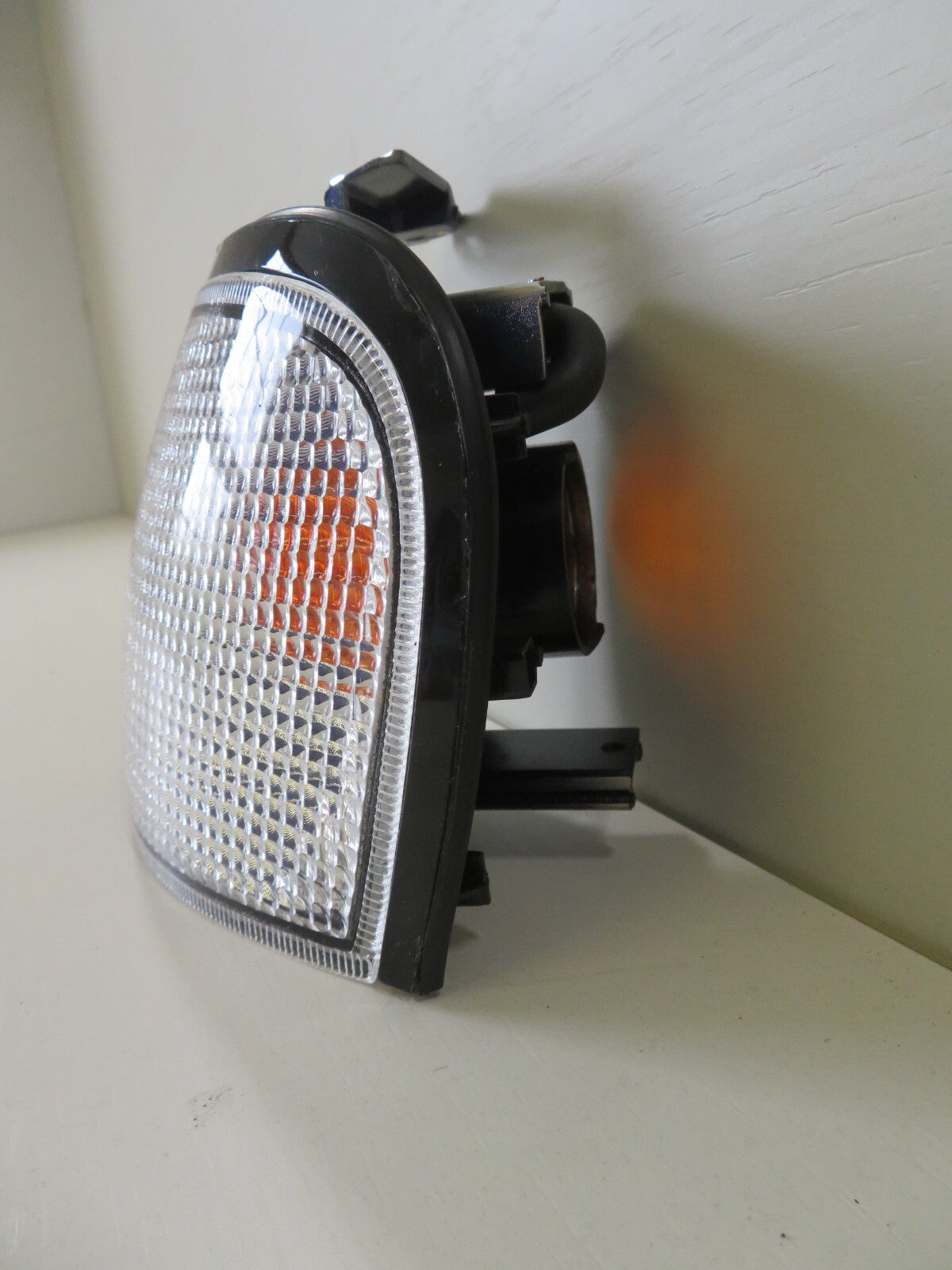 NS PASSENGER FRONT INDICATOR LIGHT FOR NISSAN PRIMERA 1990-1996 215-1546L-UE