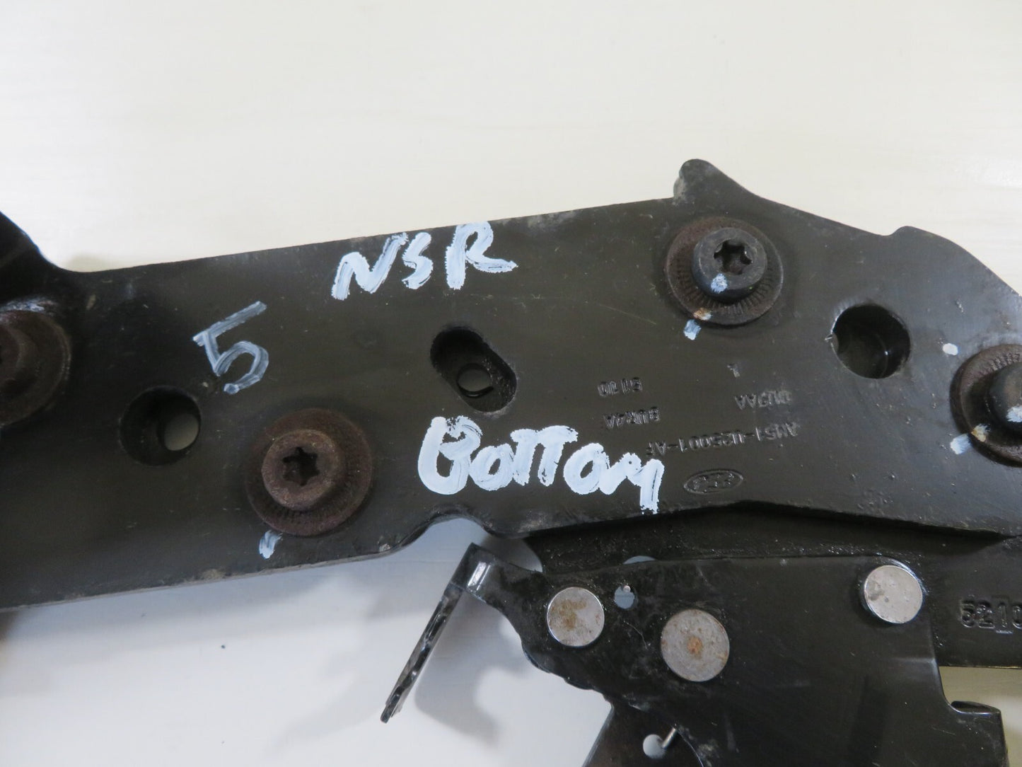 FORD C MAX GRAND NSR BOTTOM GUIDE ROLLER HINGE AM51-U25001-AF 2011-2015 1507-5