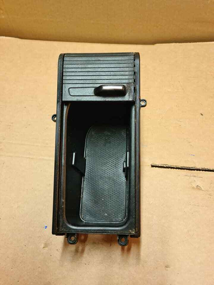 HYUNDAI I40 DRINKS STORAGE CUP HOLDER TRAY 86403-3Z410 2012-2015