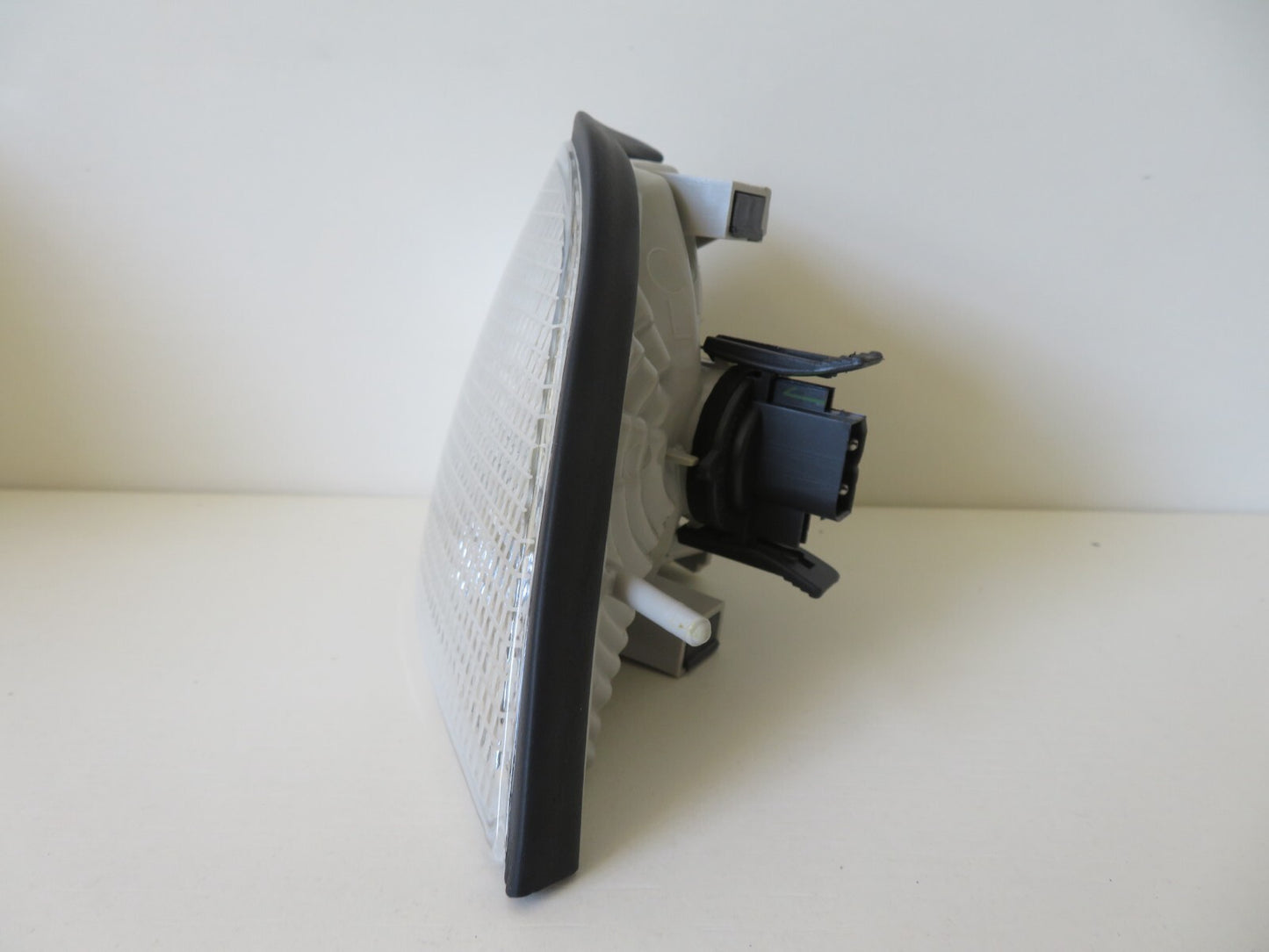 NS PASSENGER FRONT INDICATOR LIGHT FOR BMW E36 COUPE 444-1505L-WE-C 1991-1998