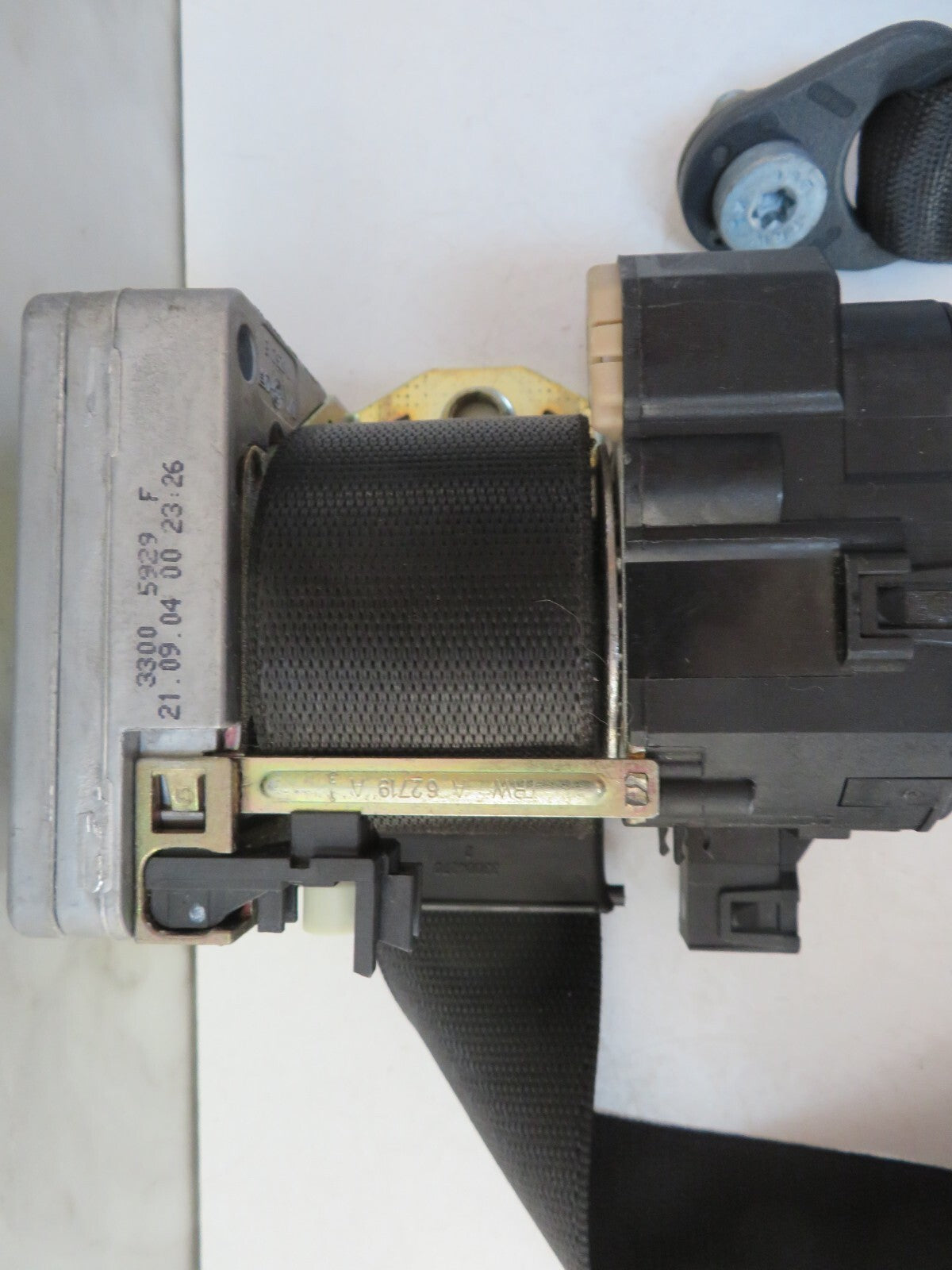 MERCEDES S CLASS W220 NSF SEAT BELT 33005929F 1998-2005 A1415-6