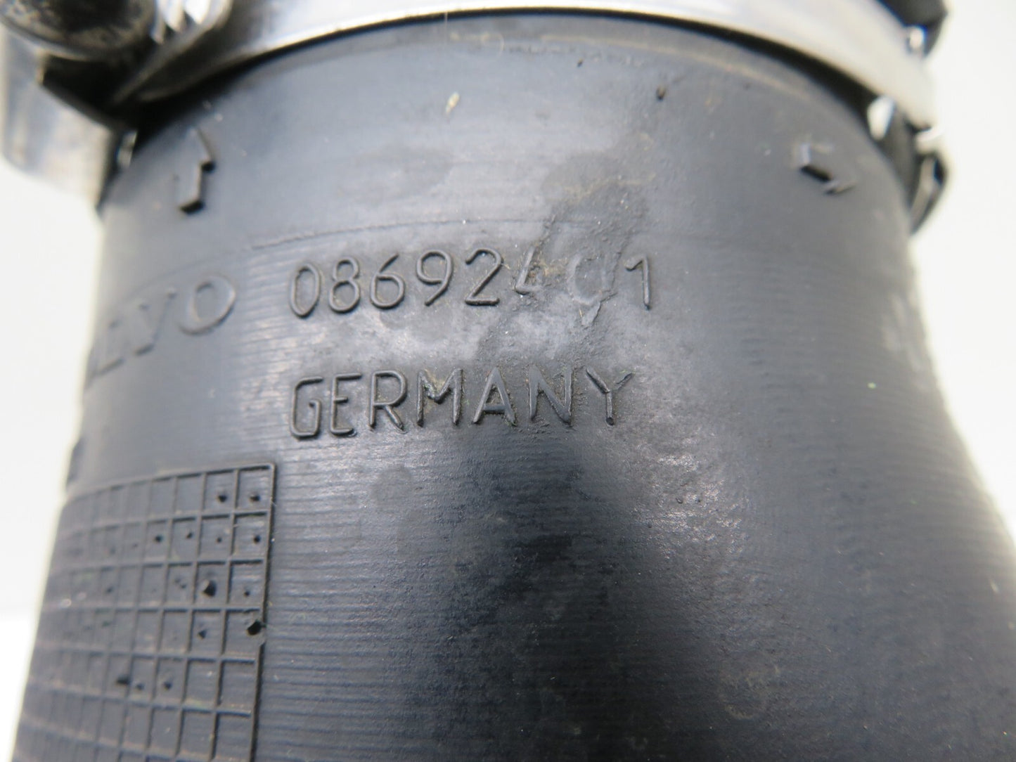 FORD FOCUS MK2 ST225 AIR INTAKE PIPE 08692401 2006-2010 1654-7