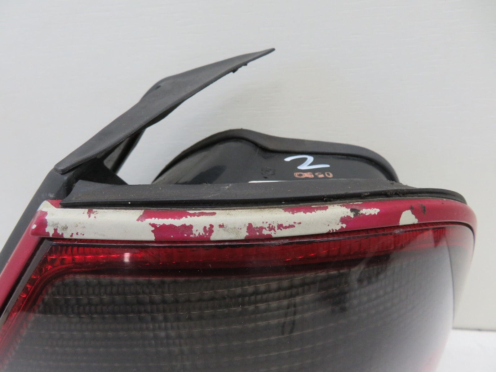 JAGUAR XJR OS DRIVER REAR TAIL LIGHT (SEE PHOTOS) 1994-2001 1730-2