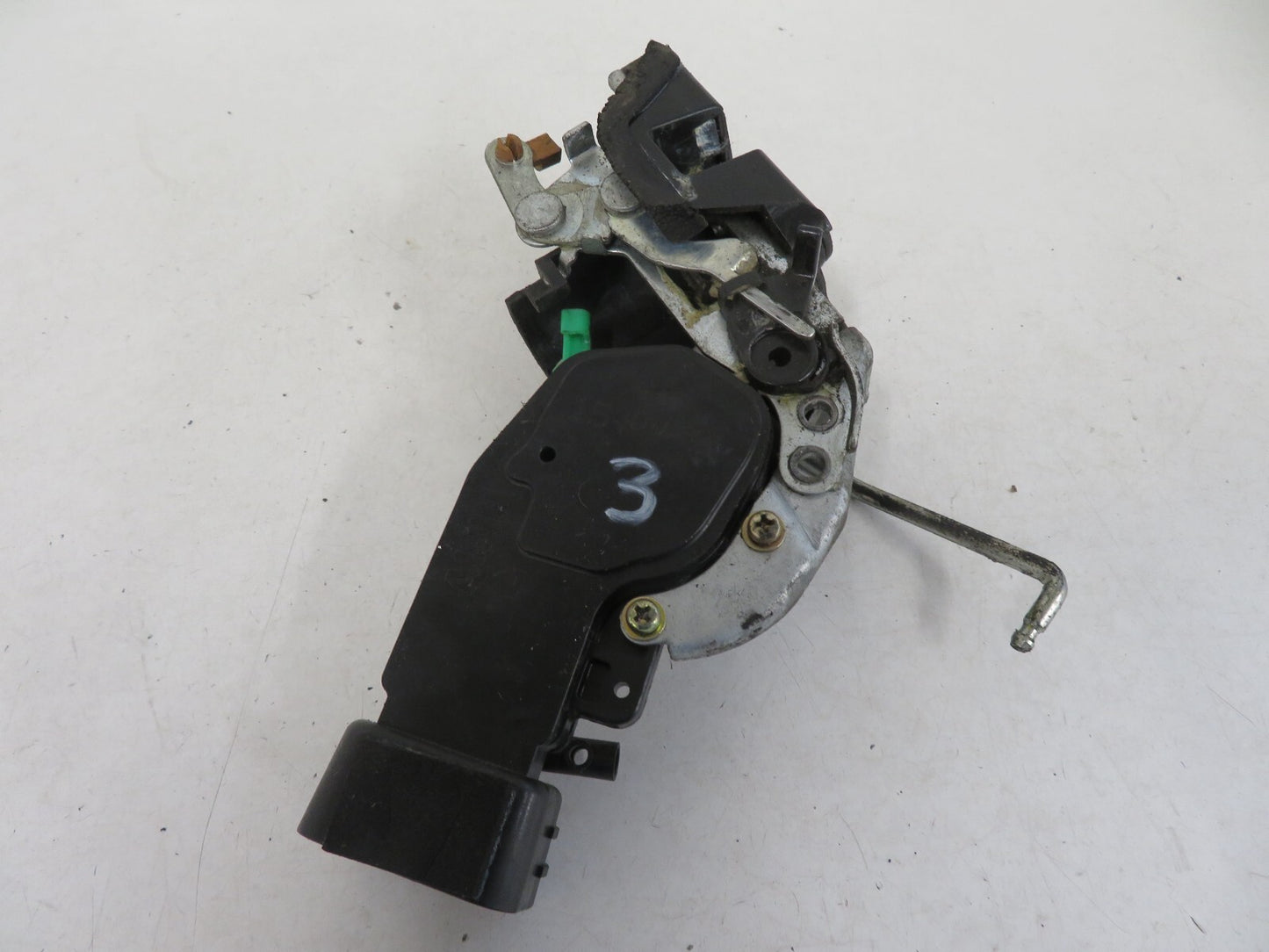 SUZUKI GRAND VITARA 5DR OSR DRIVER REAR DOOR LOCK CATCH 1998-2005 1447-3