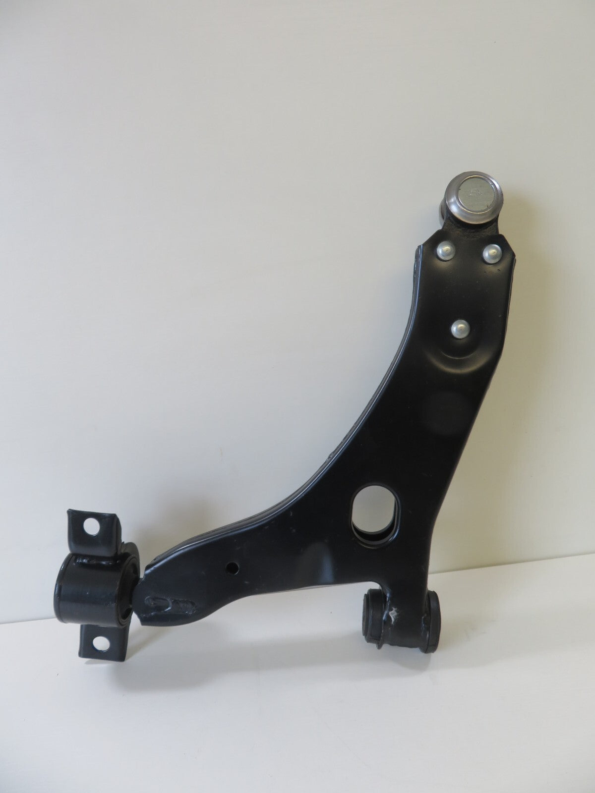 OS DRIVER RIGHT LOWER CONTROL ARM FOR FORD FOCUS MK1 1998-2004 TC871 DELPHI