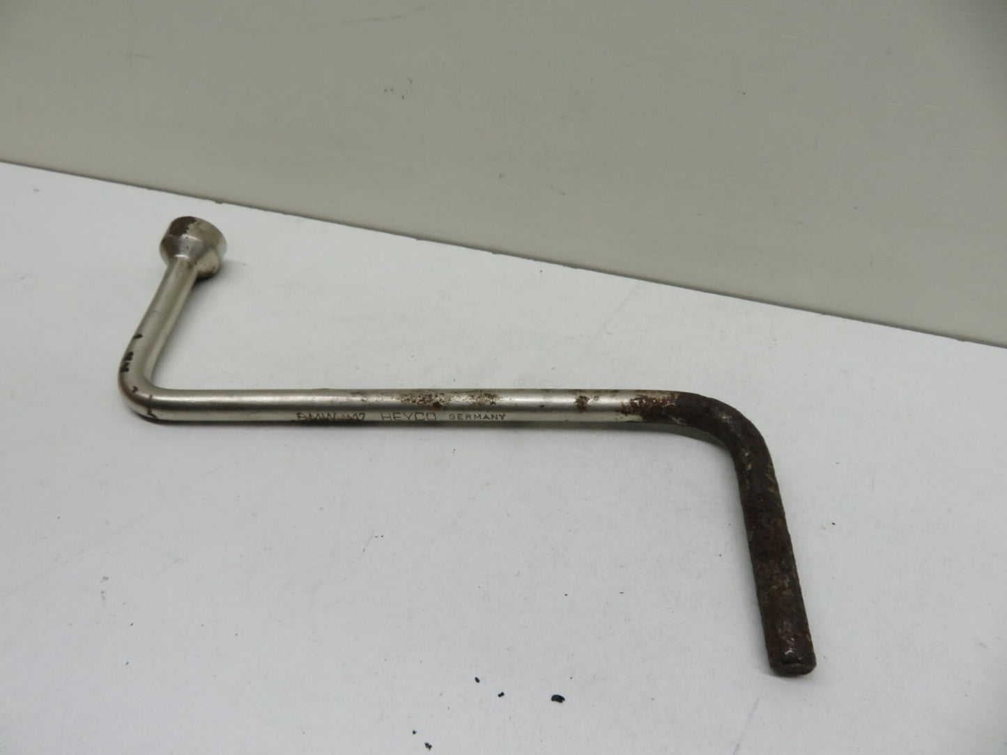 BMW E36 WHEEL NUT BRACE TOOL 1991-1998 B1658-3