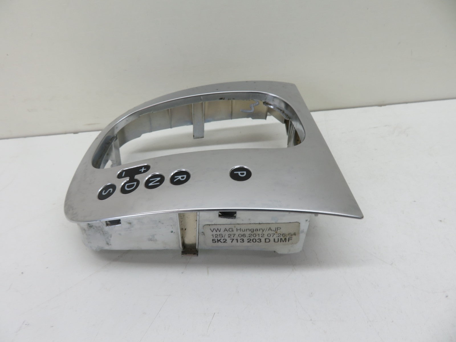 VW GOLF MK6 AUTO GEAR SELECTOR SURROUND TRIM 5K2713203D 2009-2013 1500-3
