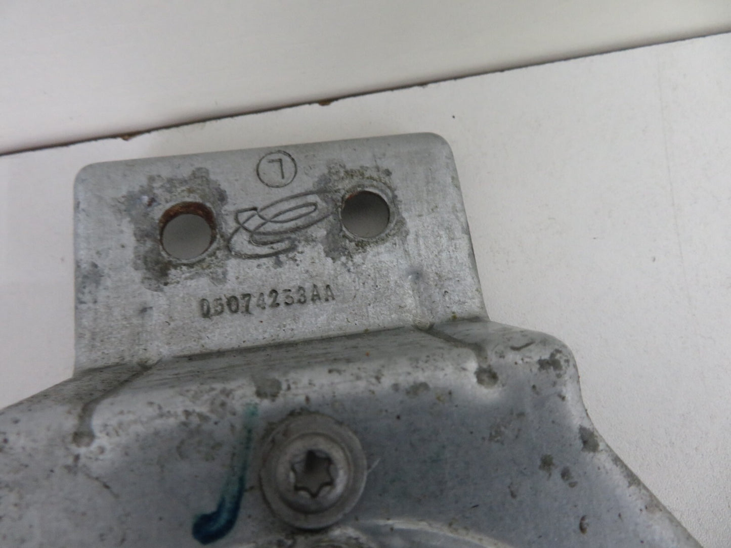 DODGE CALIBER NSR LEFT REAR WINDOW REGULATOR 05074233AA-D 2007-2012