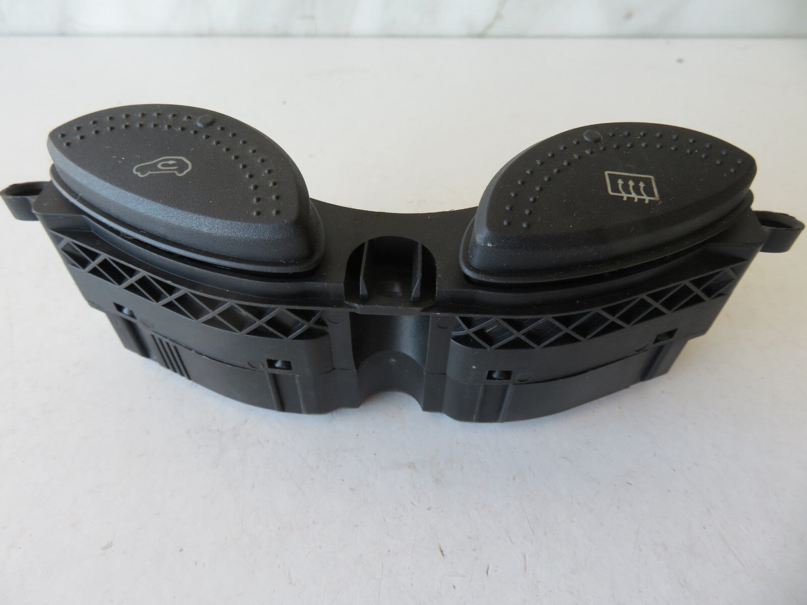 FORD FOCUS MK1 AIR CIRCULATION REAR WINDOW DEMIST SWITCH 1998-2005 AMS1304