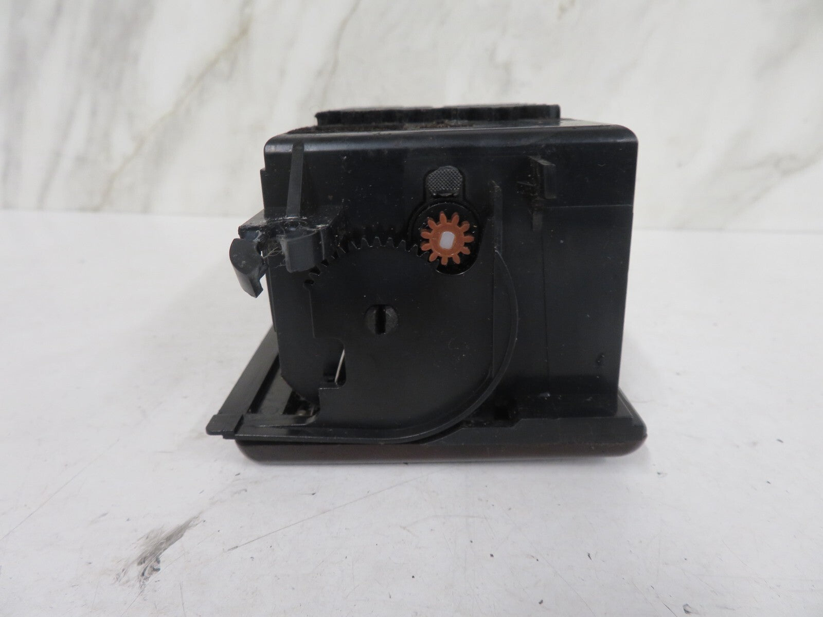 AUDI A8 D2 CENTER CONSOLE STORAGE TRIM 4D2863075Q 1998-2002 1426-8