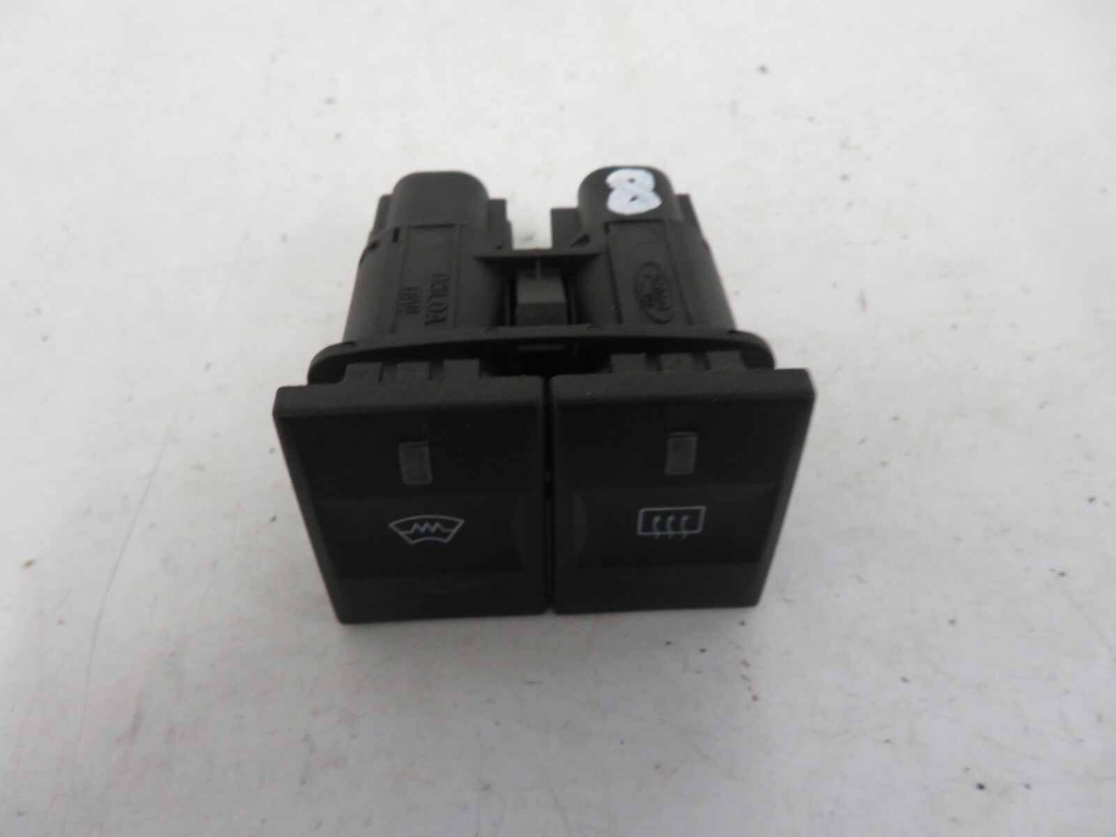 FORD MONDEO MK3 WINDOW DEMIST SWITCHES 2000-2006 1639-8