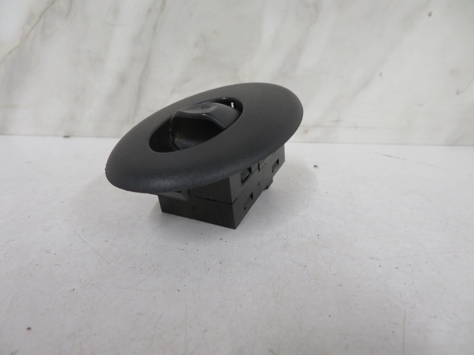 ROVER 75 REAR WINDOW SWITCH YUD000500PUY 1999-2005 1351-3