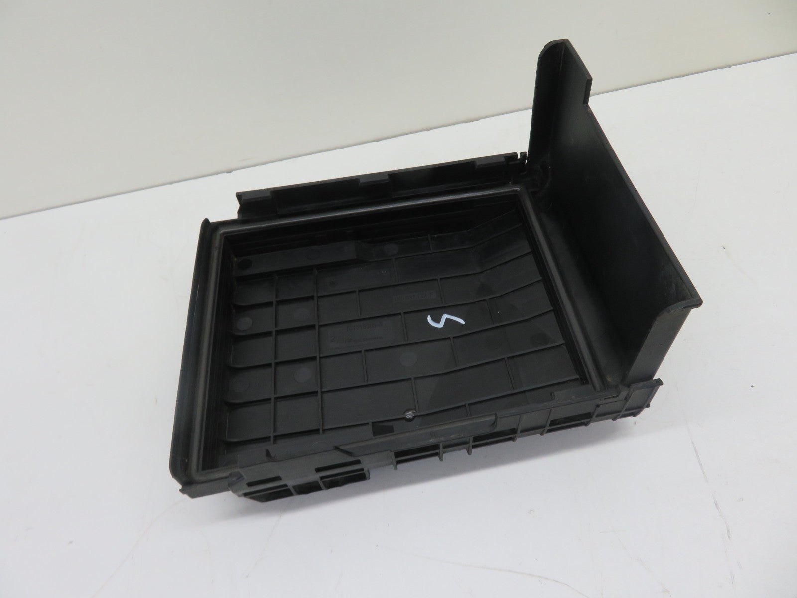 VW GOLF MK6 ENGINE BAY FUSE BOX COVER TRIM 1K0937132F 2009-2013 1500-5