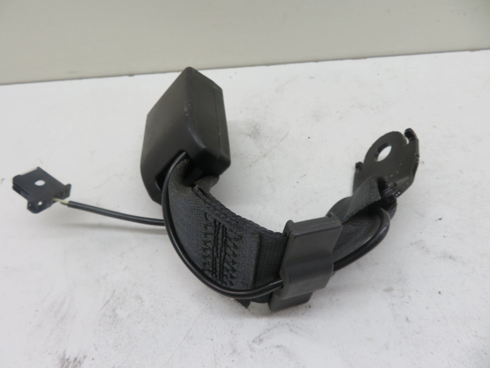 VAUXHALL MOKKA REAR LEFT SEAT BELT BUCKLE 95108195 2012-2016 1147-5