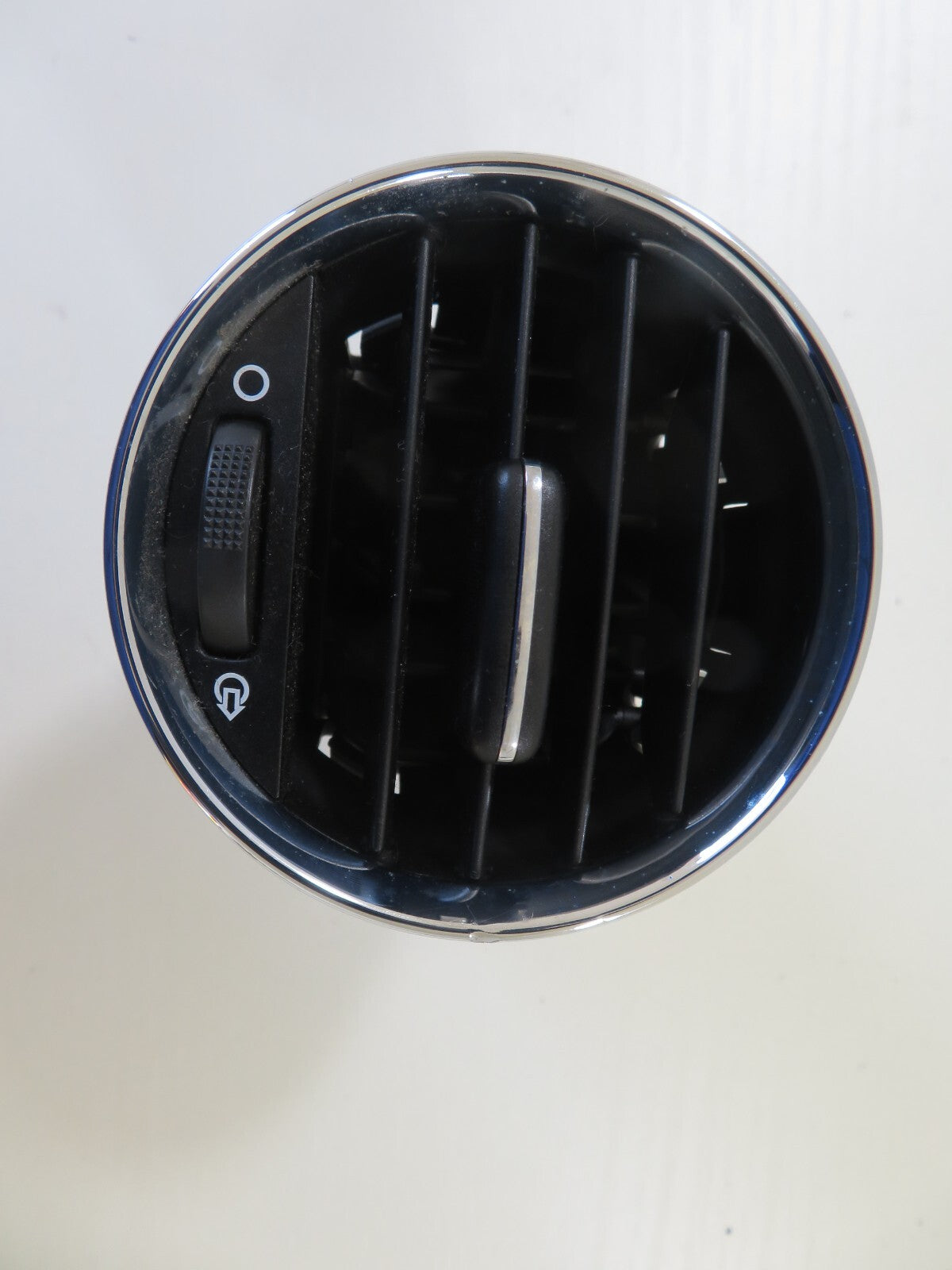 PEUGEOT 308 DASHBOARD CENTER AIR VENT 2007-2013 1410-18