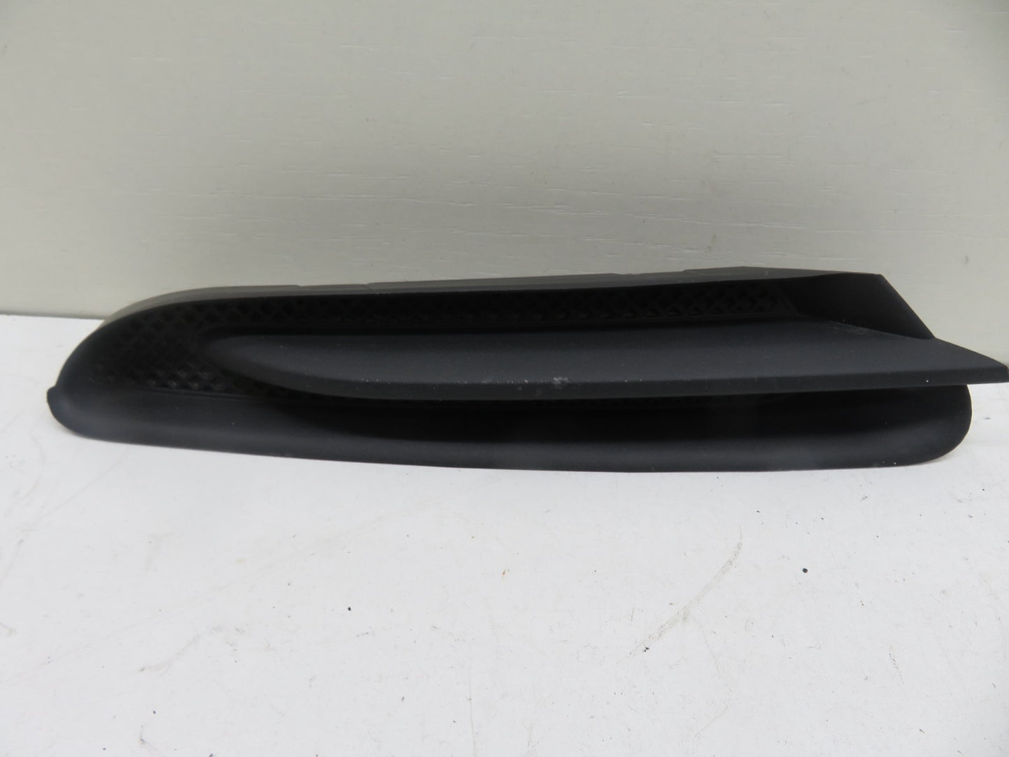 VAUXHALL MOKKA OSF DRIVER FRONT BUMPER TRIM 2012-2016 1147-3