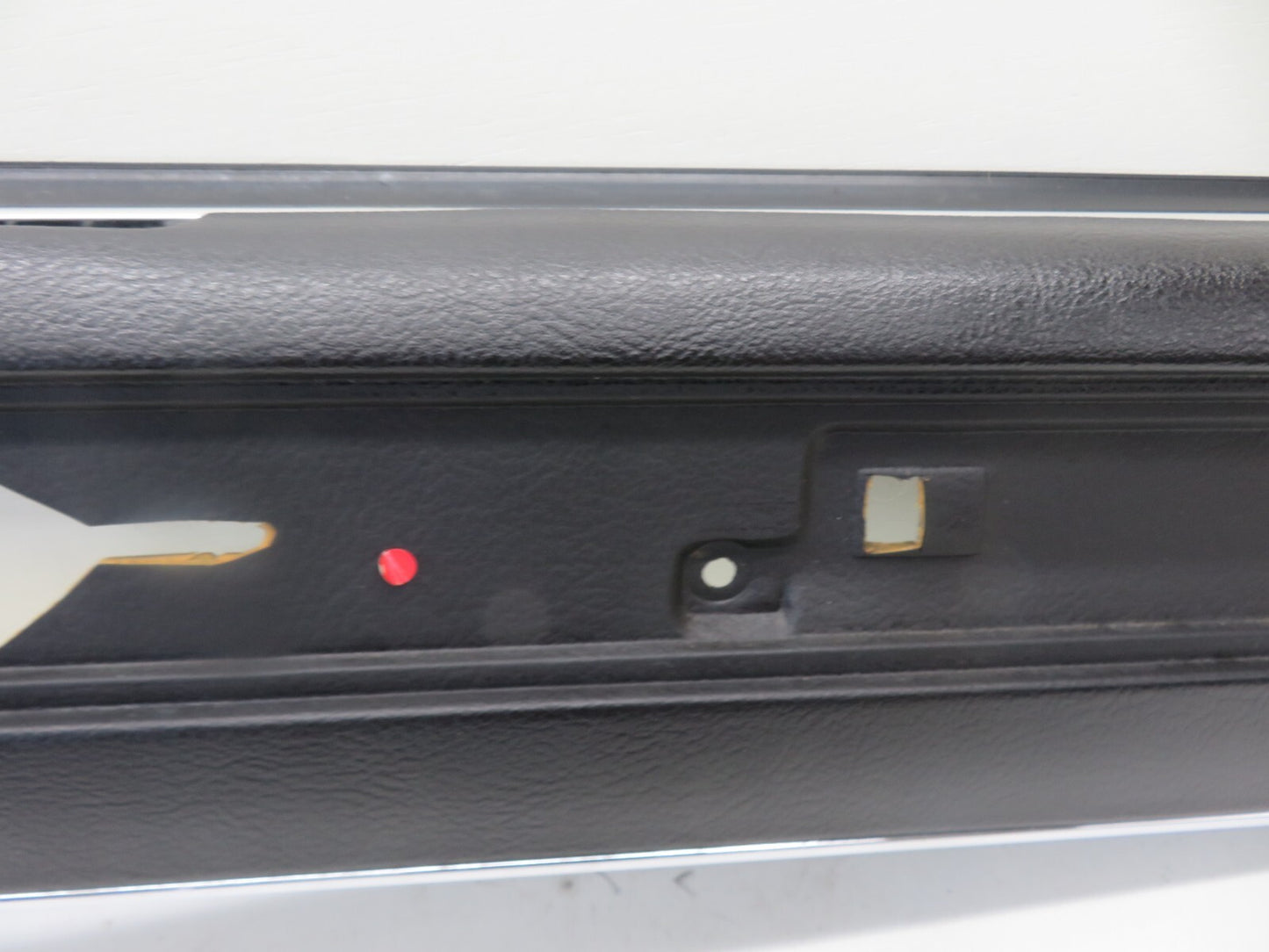 JAGUAR XJR OSF DRIVER DOOR CARD UPPER PANEL 1994-2001