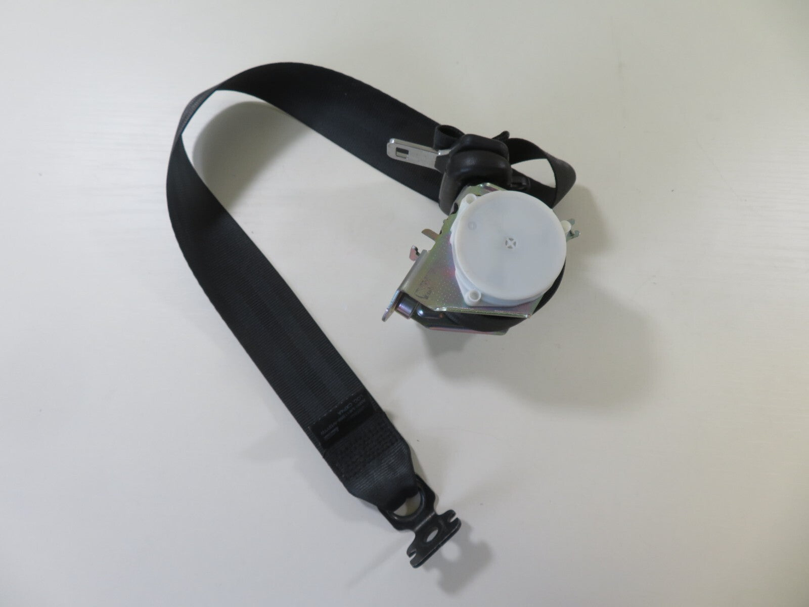 FORD C MAX GRAND 2RD ROW MIDDLE SEAT BELT AM51-U611B68-AH3YYW 2011-2015 1037-4