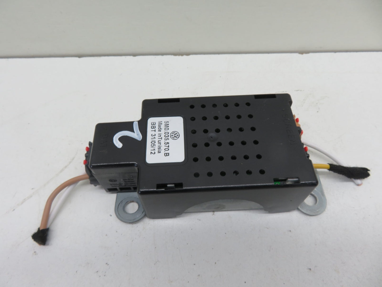 VW GOLF MK6 RADIO ANTENNA MODULE 5M0035570B 2009-2013 1546-2