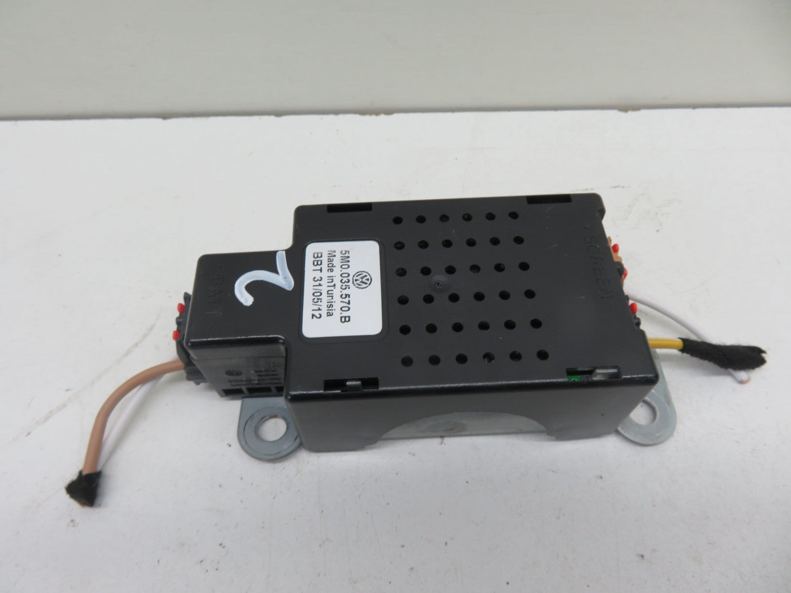 VW GOLF MK6 RADIO ANTENNA MODULE 5M0035570B 2009-2013 1546-2