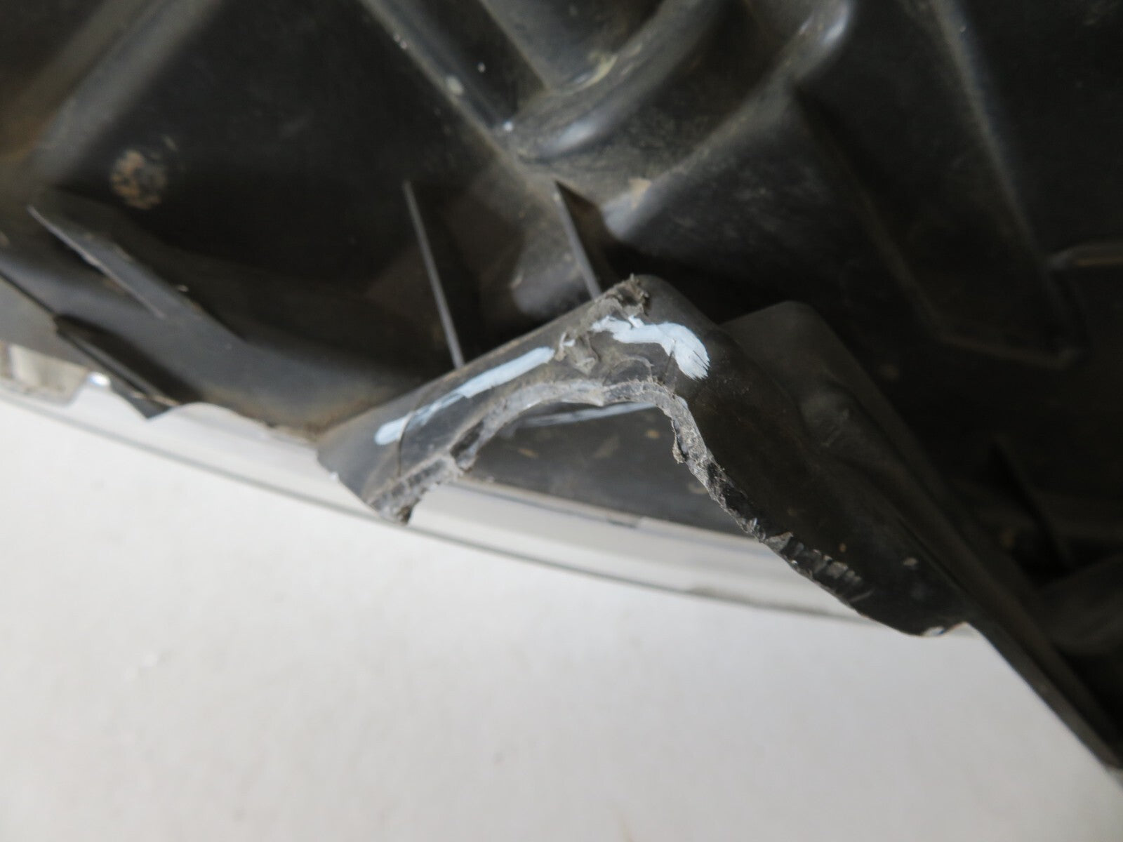 FIAT SCUDO PEUGEOT NS HEADLIGHT 89902607 (SEE PHOTOS) 07-12