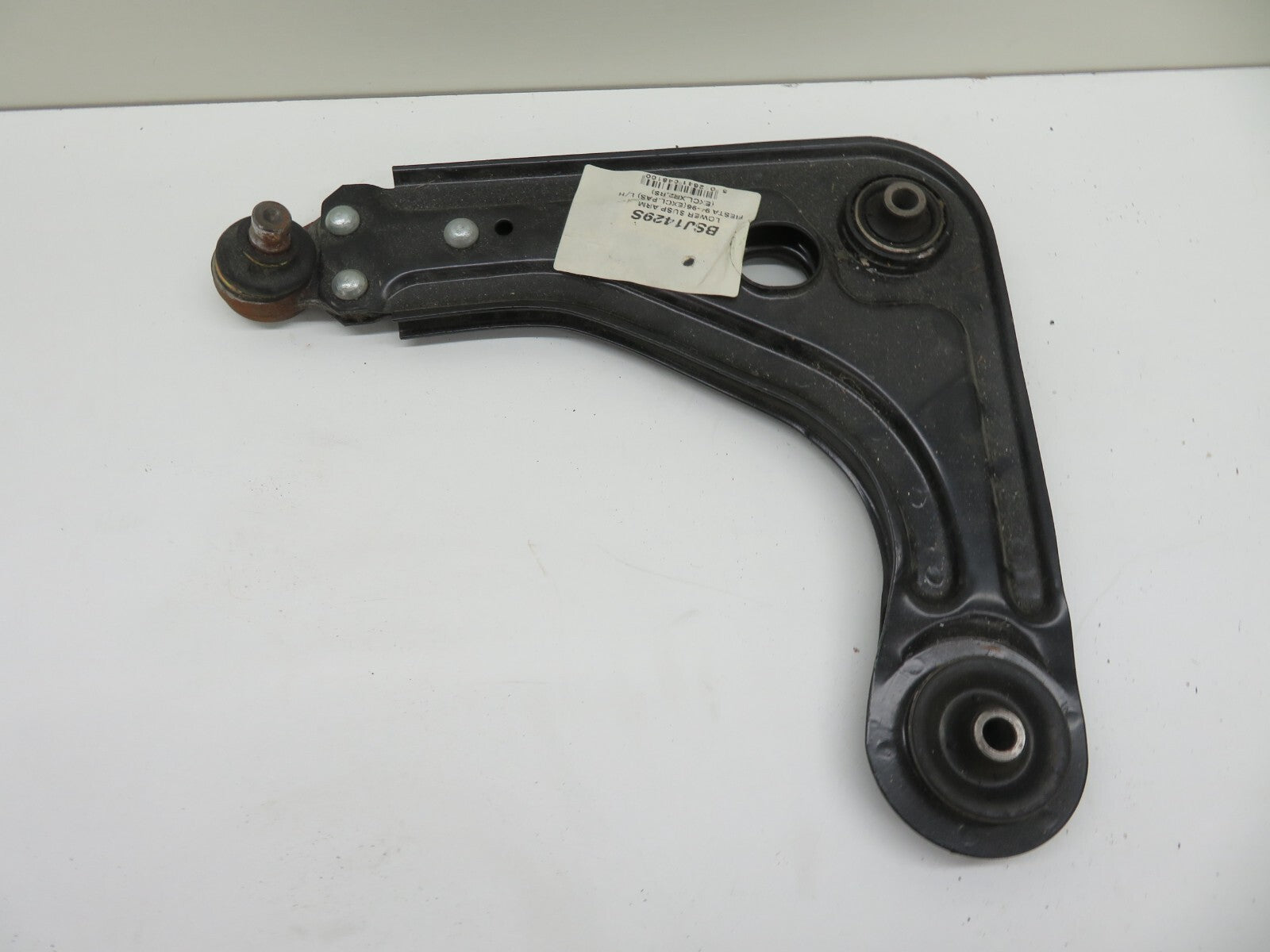 NS PASSENGER FRONT LOWER CONTROL ARM FOR FORD FIESTA 1994-1996 BSJ1429S