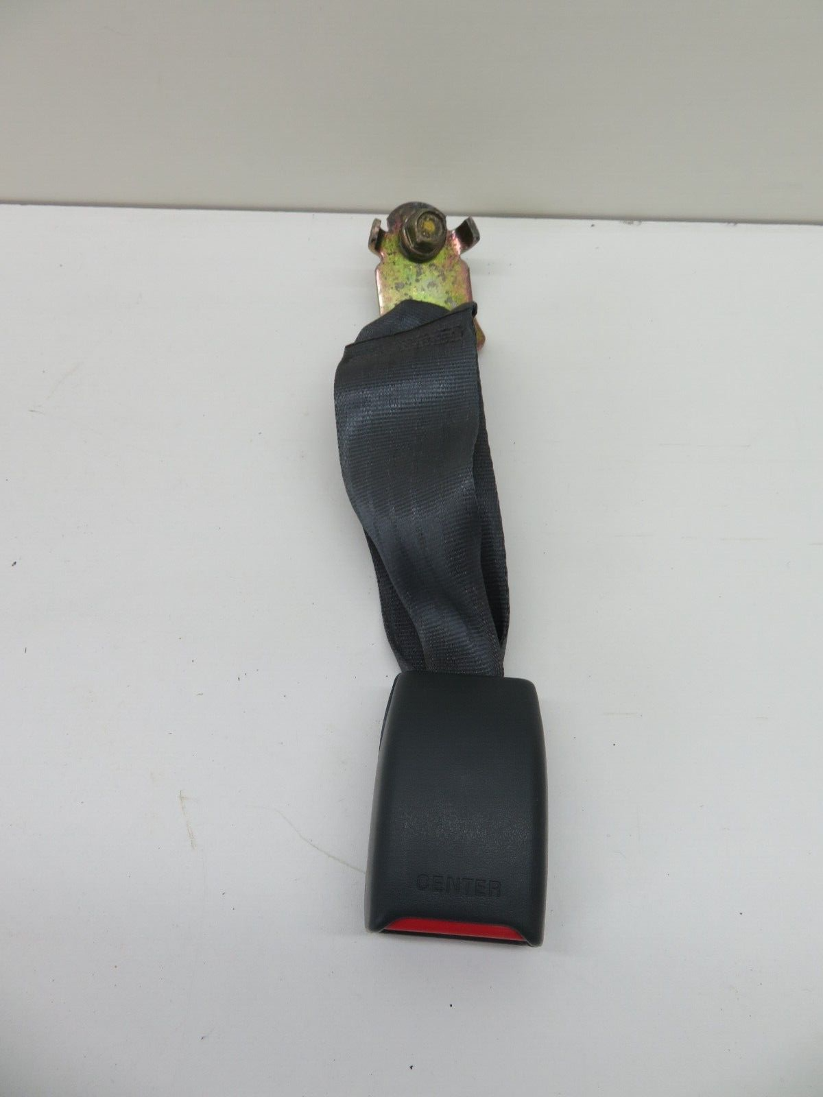 TOYOTA LEXUS SOARER SC400 REAR SEAT BELT BUCKLE CENTER 1991-1999 1551-7