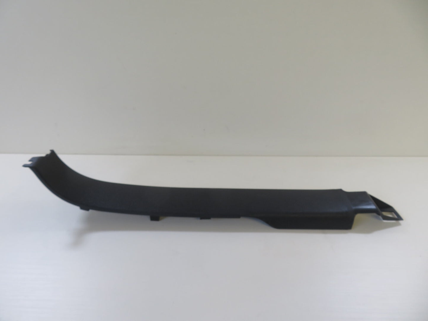 VOLKSWAGEN VW TOURAN LH NSR PASSENGER REAR DOOR SILL TRIM 1T0853371B 2003-2009
