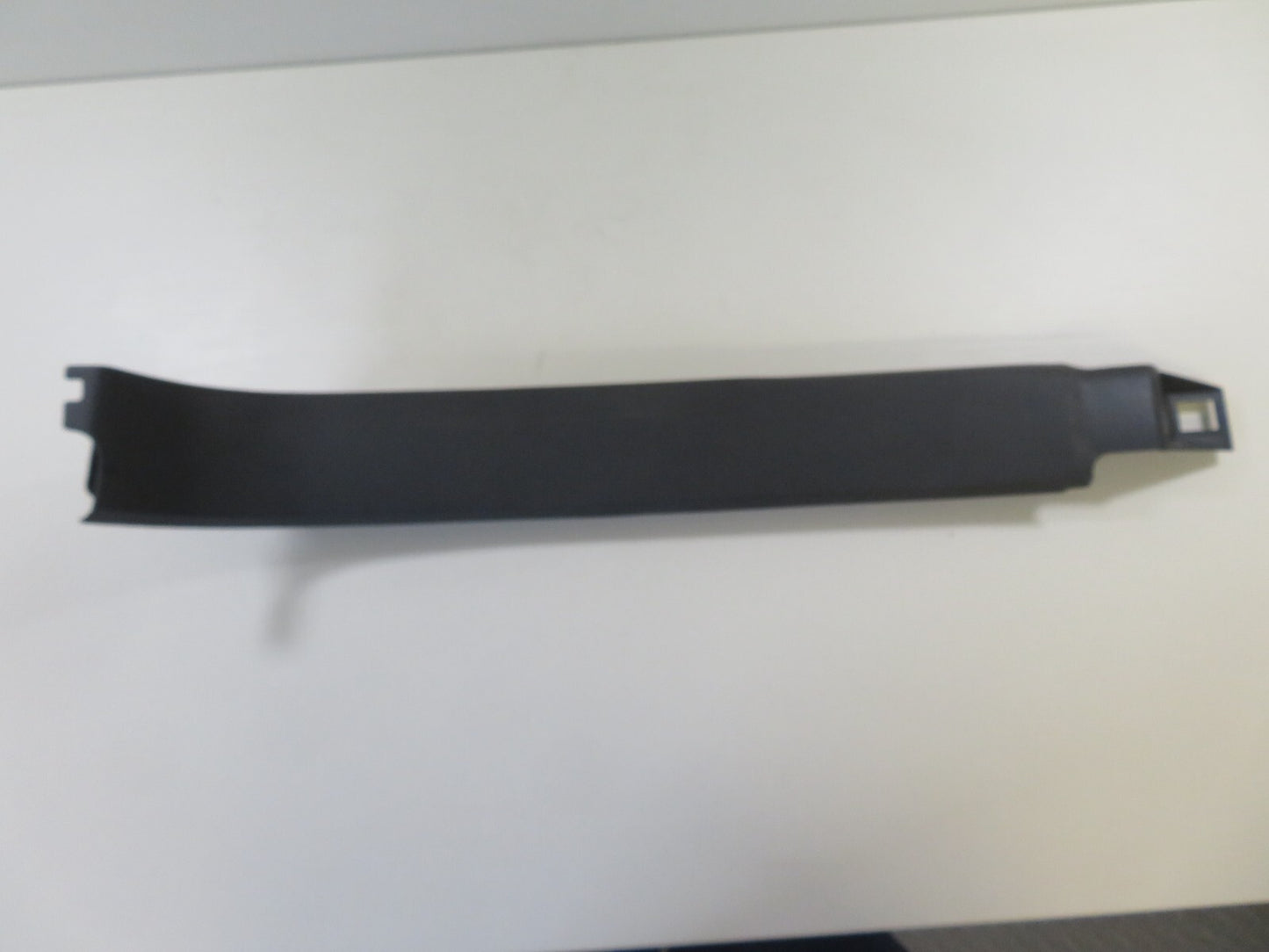 VW TOURAN NSR PASSENGER REAR DOOR SILL TRIM 1T0853371B 2003-2009 1711-1