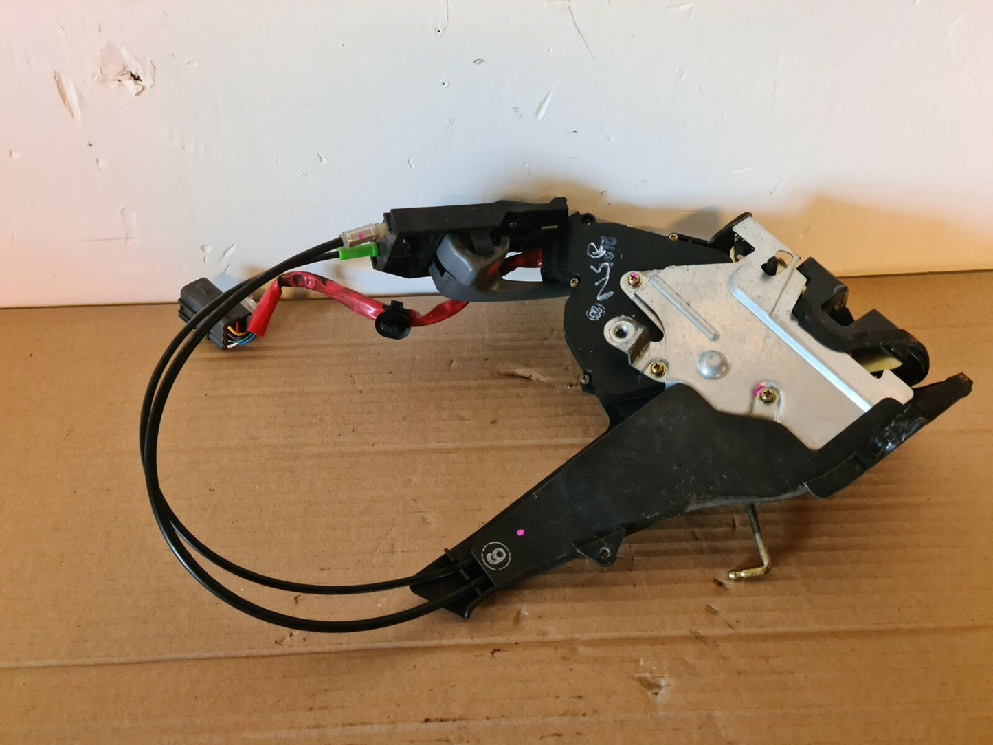 TOYOTA RAV 4 NSR DOOR LOCK CATCH 2000-2004 035DR