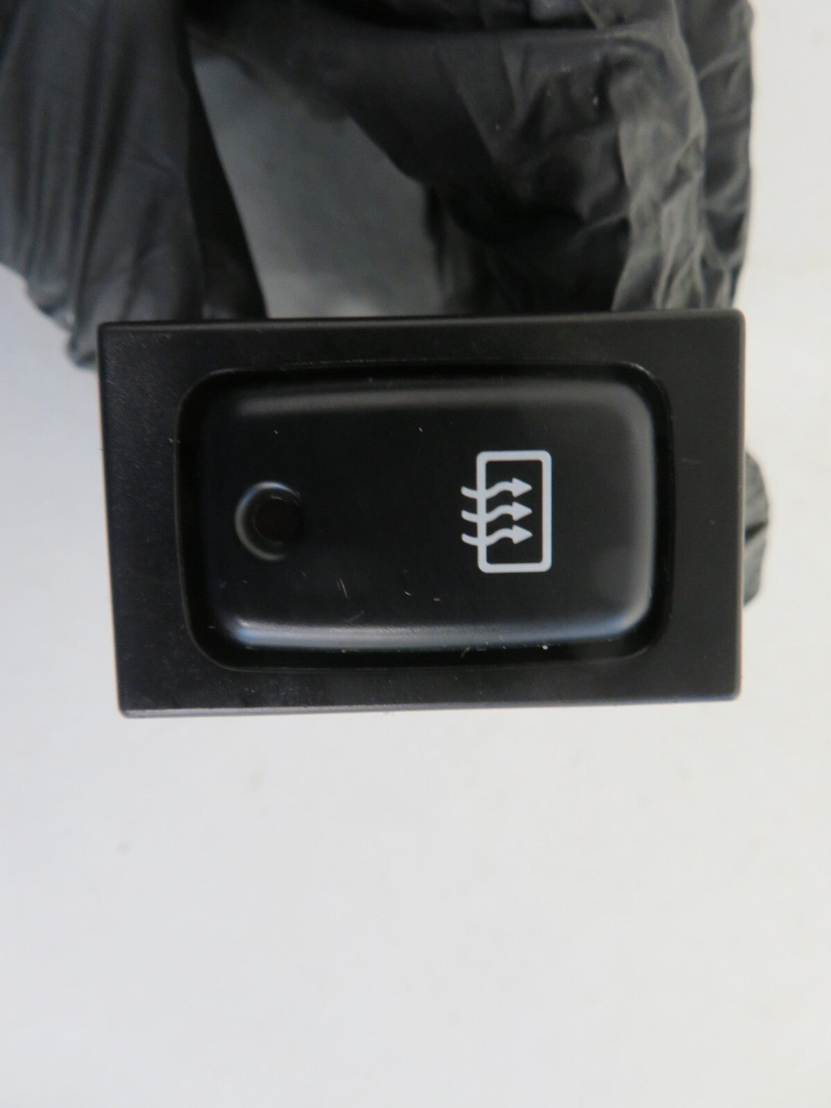 SUZUKI SWIFT GLS REAR WINDOW DEMIST SWITCH 1988-2002 1439-11