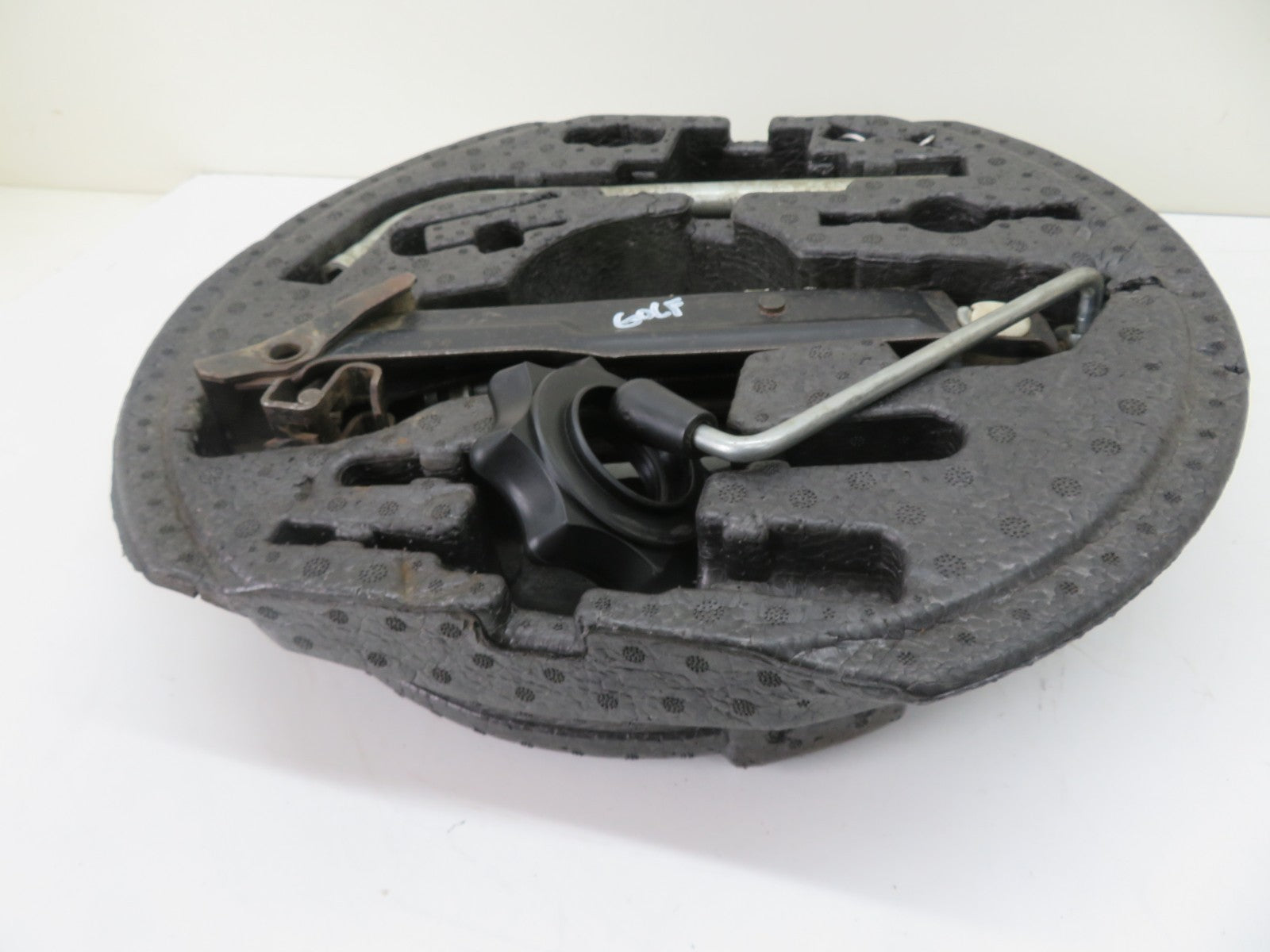 VOLKSWAGEN VW GOLF MK6 CAR JACK WITH BOOT FOAM 2009-2013