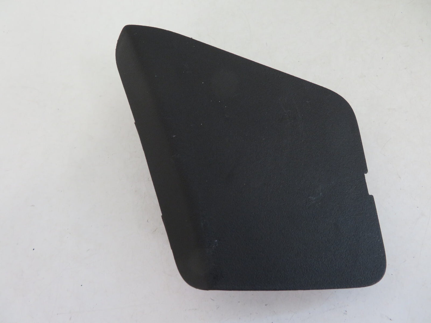 PEUGEOT 4007 OS REAR LIGHT ACCESS COVER TRIM 7224A068 2007-2012 A1315-6