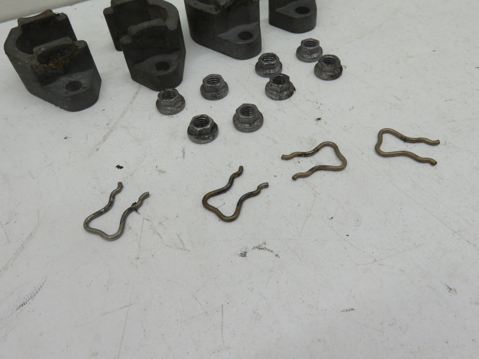 LAND ROVER FREELANDER 1 DIESEL FUEL INJECTOR CLAMPS FITTINGS 1997-2006 1500-9