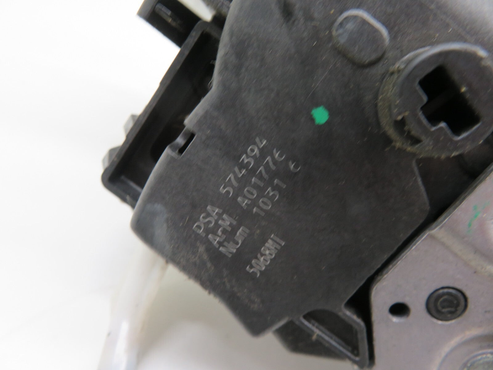 CITROEN C5 X7 OSR DOOR LOCK CATCH PSA574394 2008-2015 1528